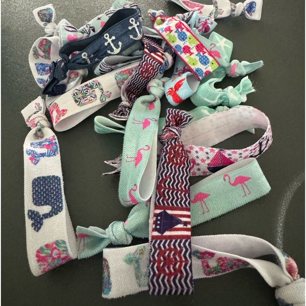 🆕 Grab bag of 25 assorted hair bands  🧶 - Picture 3 of 3